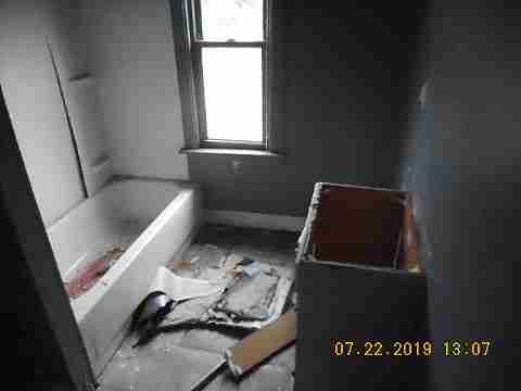 8558 Orangelawn (28)_m.jpg